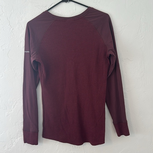 NWOT Columbia Scoop Neck Waffle Maroon Long Sleeved Henley Sz Large - Picture 4 of 7